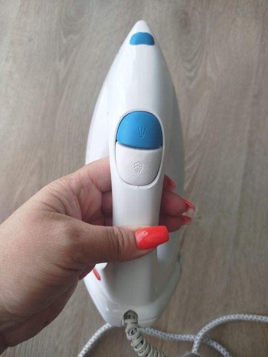 Dezal Kamila kultowe żelazko parowe PRL 1200W typ 345