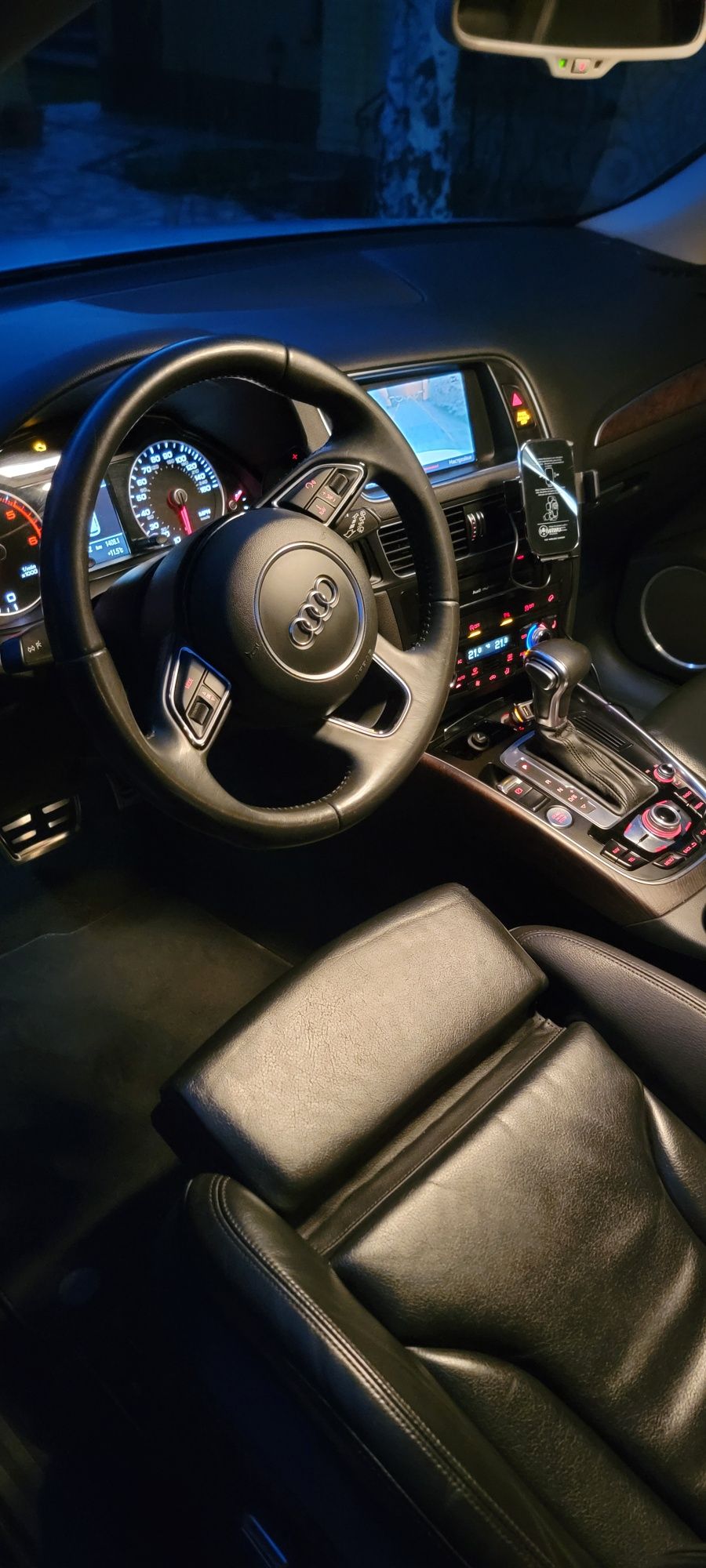Audi q5 2014 г. В отличном состоянии.