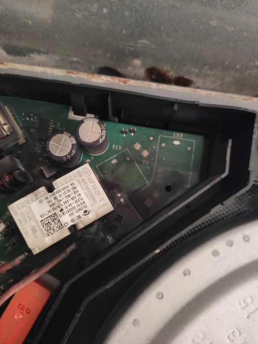 Placa Vitrocerâmica Bosch 3EB720XR AVARIADA para peças