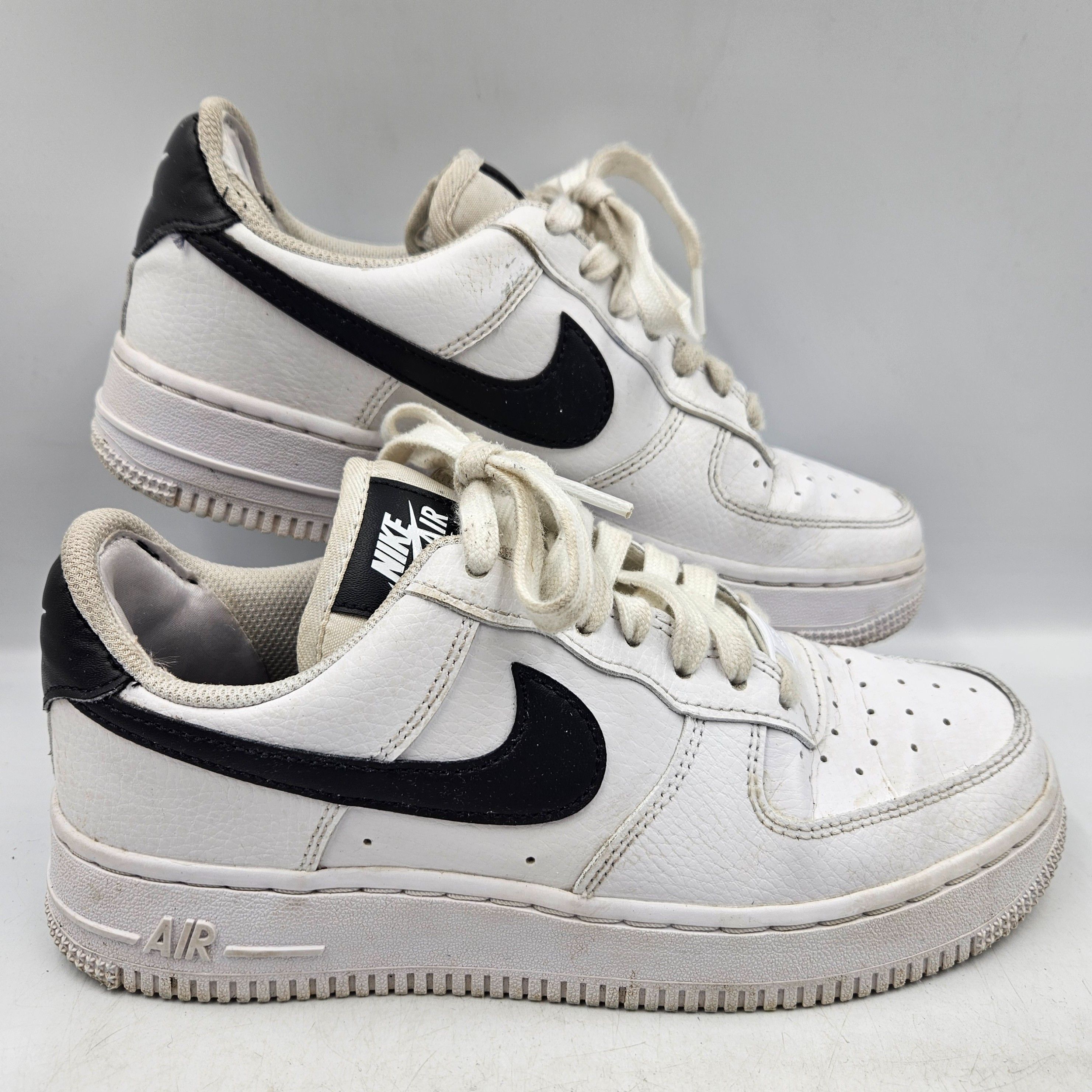 Buty Sportowe Sneakersy Damskie Nike Air Force 1 Białe Rozmiar 37,5