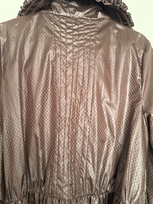 Gabardine de mulher castanha