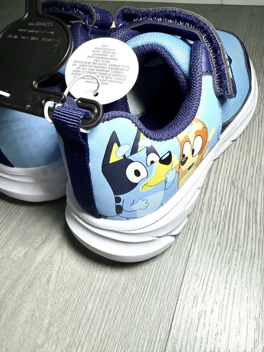 Sapatilhas criança Bluey - novo com etiqueta