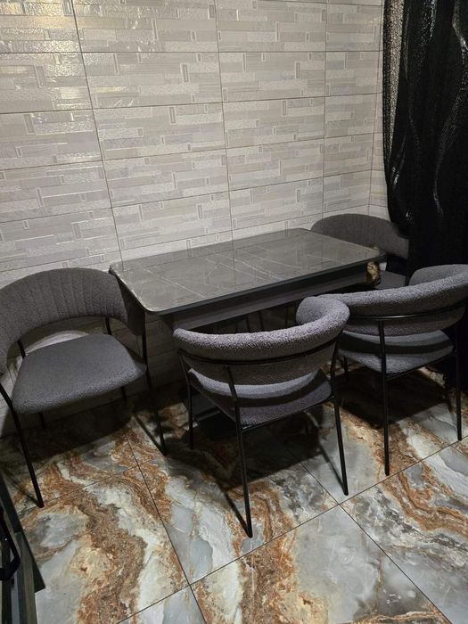 ПРОДАМ  шикарну 3к.кв.