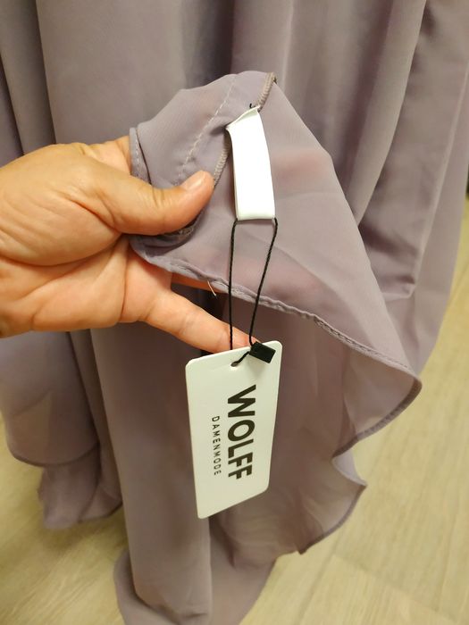 Новое выпускное платье с биркой