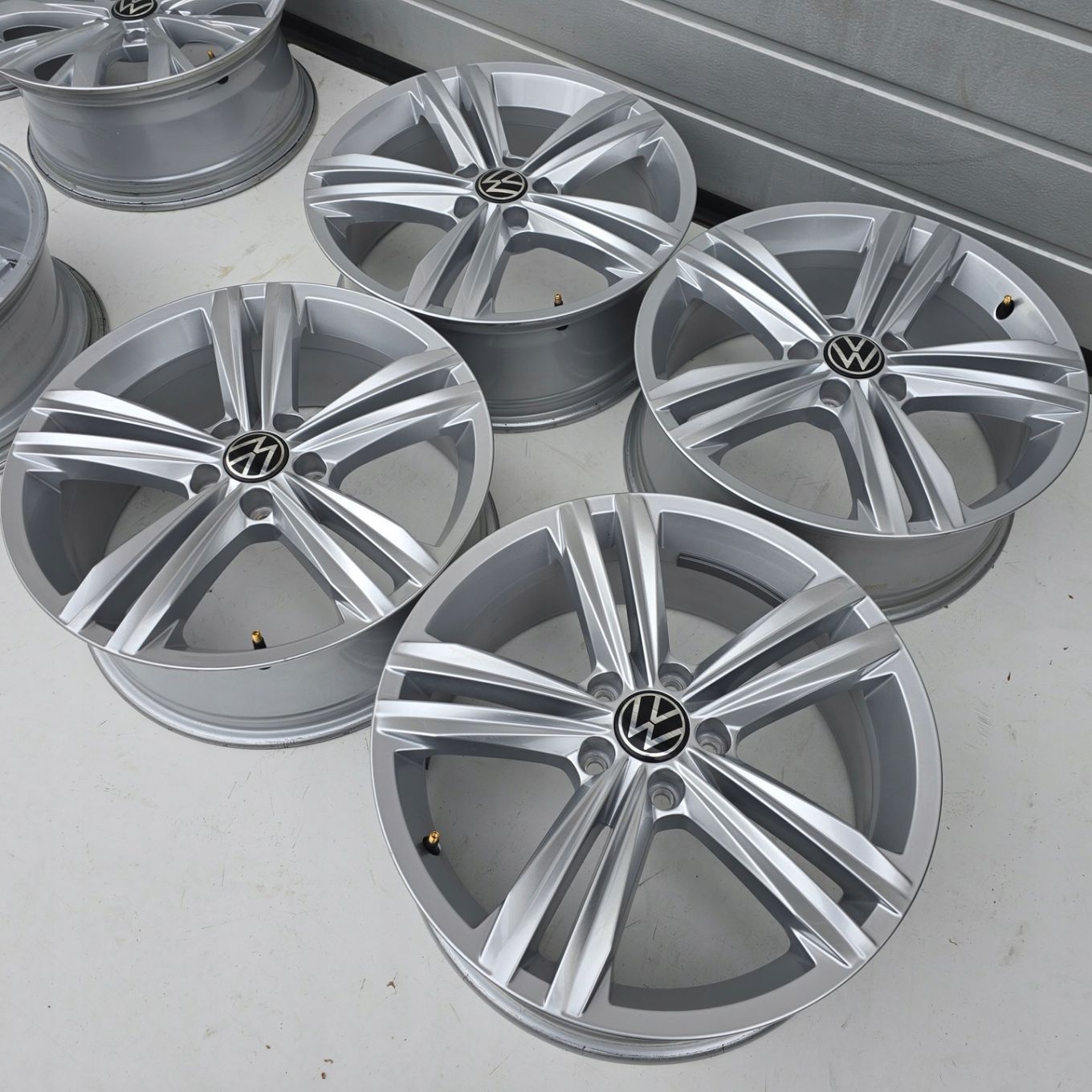 VW TIGUAN II I PASSAT B7 B8 T-ROC SHARAN GOLF VI VII CADDY TOURAN 5x112 4X