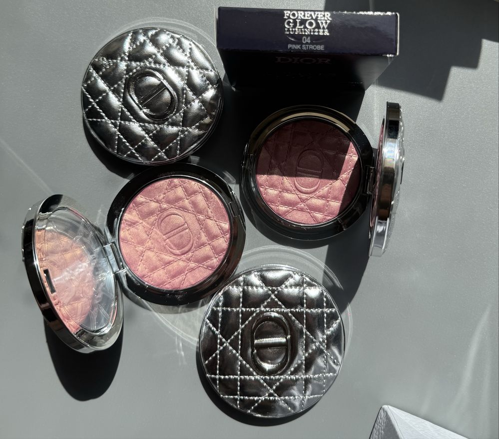Хайлайтер Dior  forever glow luminizer 04 pink strobe