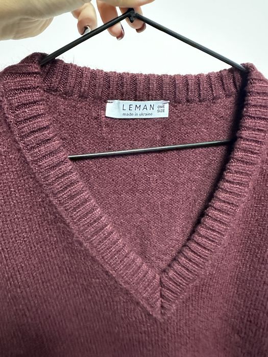 Розбираю гардероб кому цікаво ціни і параметри в особисті