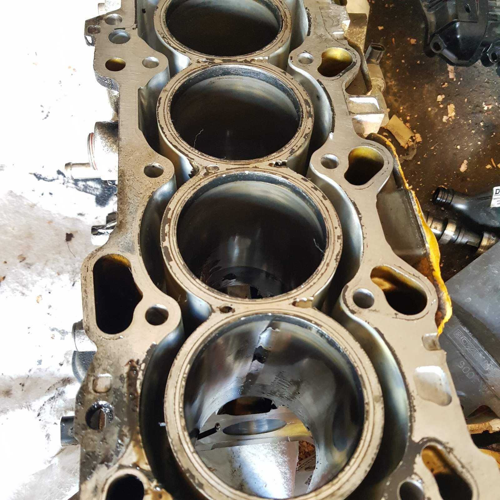 Блок мотора двигателя Mazda CX5 6 GJ 2013 2018 SH01  2.2