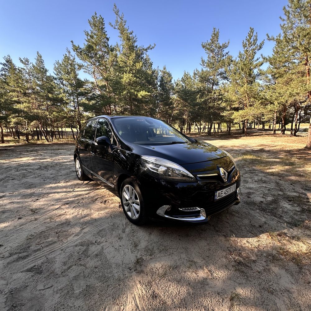Renault Scénic Initiale 2013