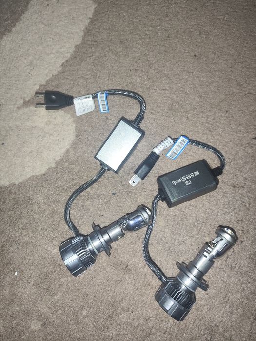 Продам Лед лампи з лінзами H7