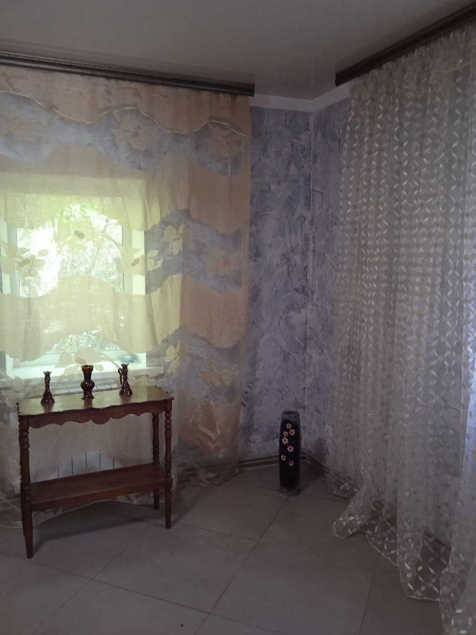Продам будинок з ремонтом в 130м. від річки та лісу, у Балаклії.