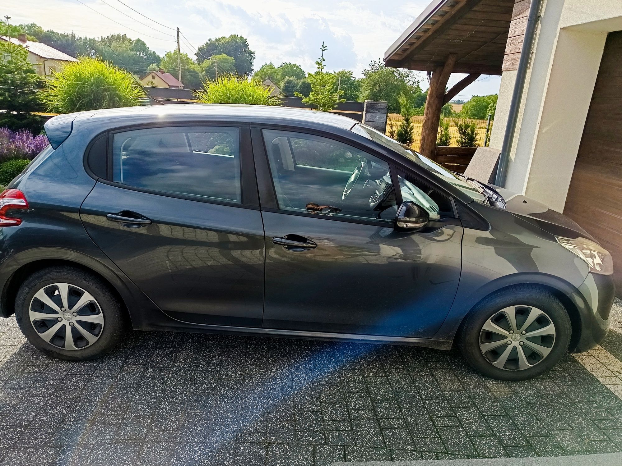 Peugeot  208 automat