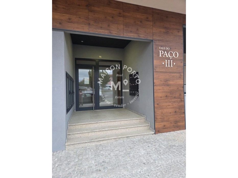 Apartamento T1 com Arrumação e Garagem em Valpaços, Vila Real