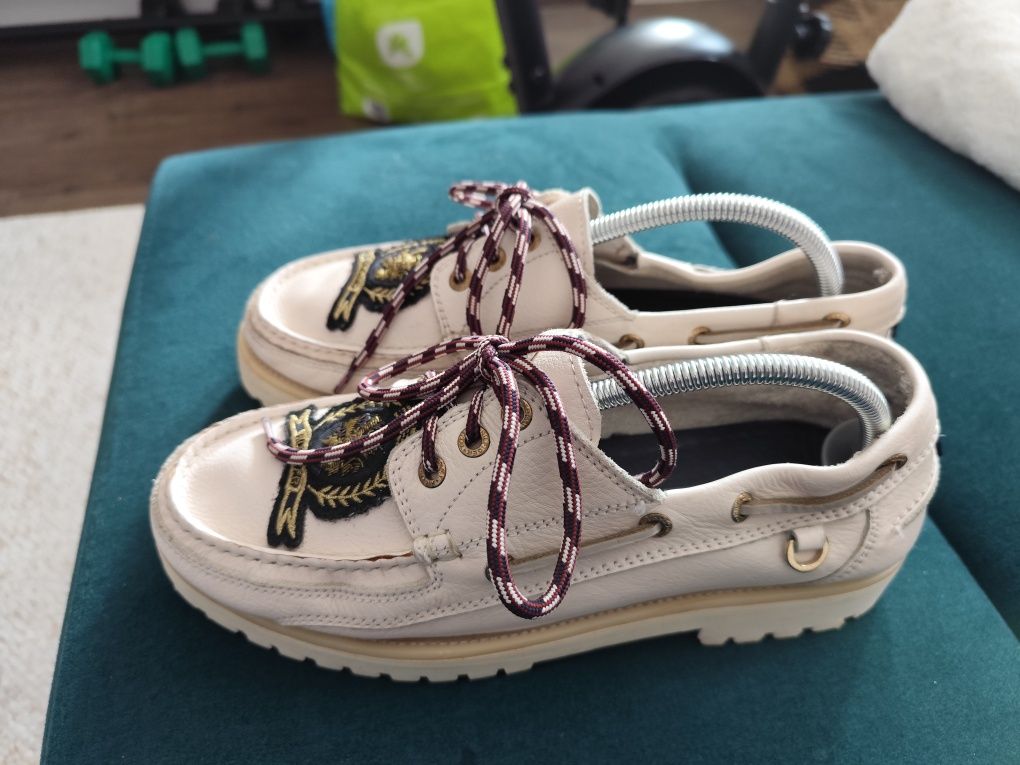 Mokasyny damskie Tommy Hilfiger 42 /26.5 kremowe