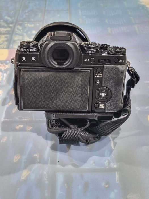 Câmara Fujifilm X-T1 + XF 16-55mm F2.8 + XF 35mm F1.4 R