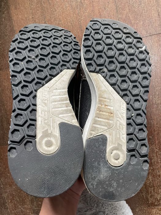 Sapatilhas pretas e cobre New Balance