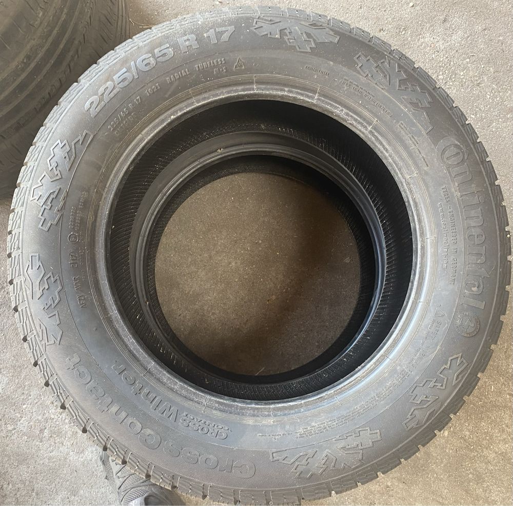 Opony zimowe Continental CrossContact Winter 225/65 R17 2szt. 2017r.