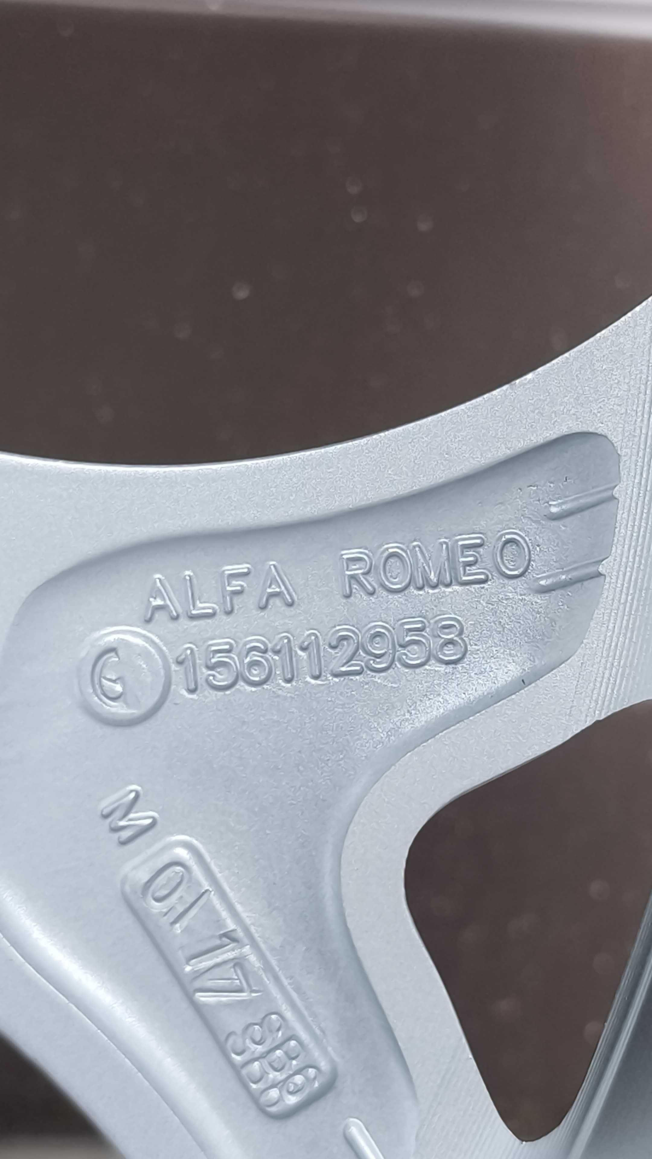 Felgi aluminiowe Alfa Romeo Giulia 19" 5x110 8,5J 10J Nowe (OL651F)