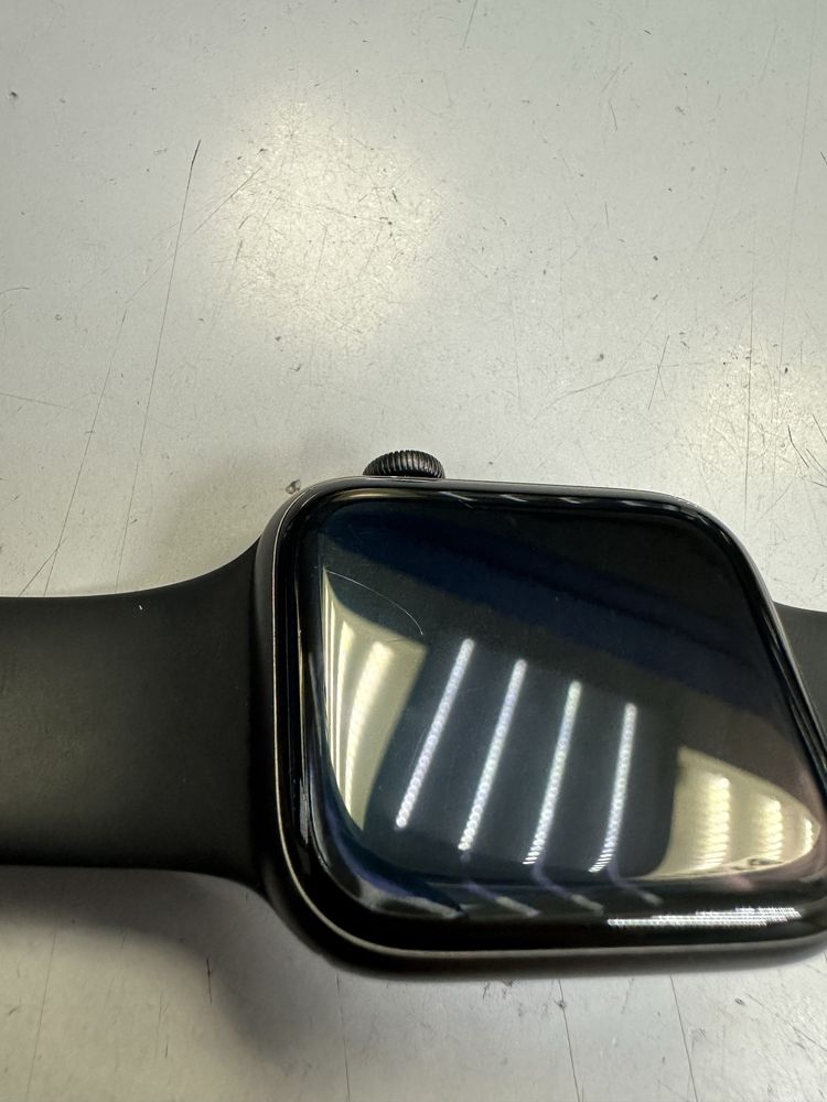 Годинник apple watch se 44 nike