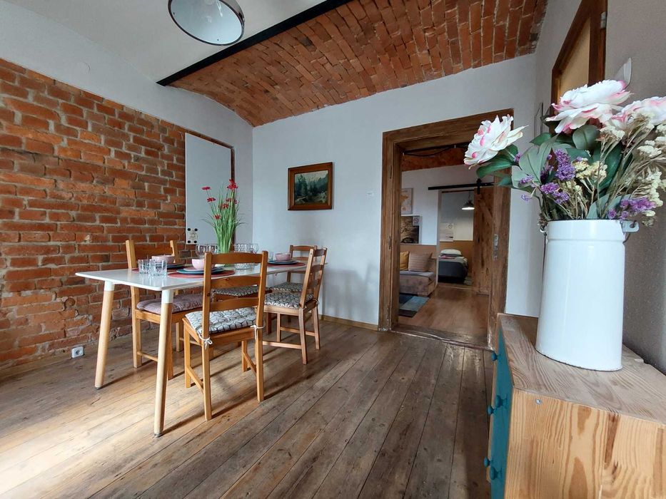 50 m2 blisko centrum od 1 do 3 miesięcy, bez kaucji