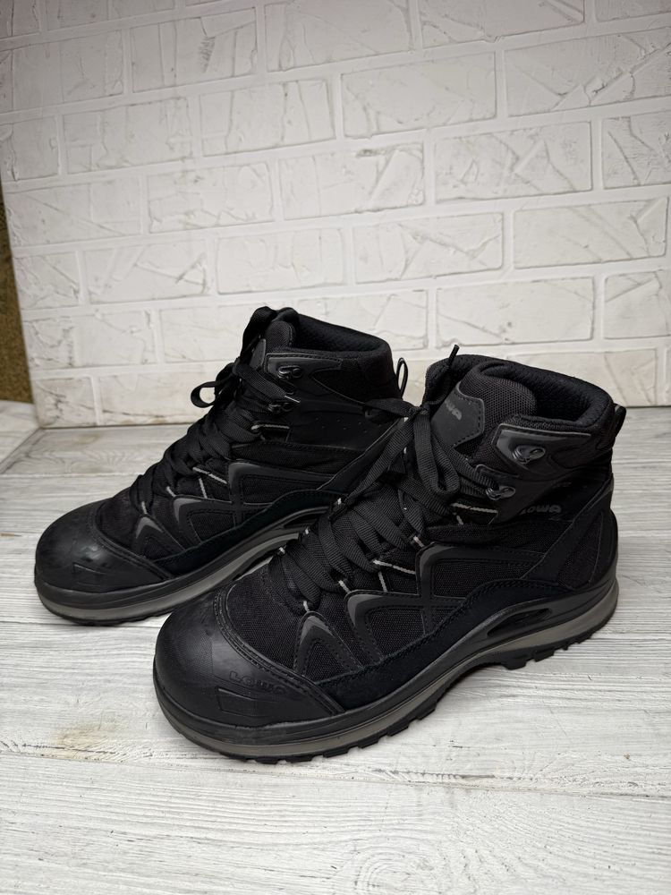 Черные рабочие ботинки lowa gtx gore-tex ( защищен носок