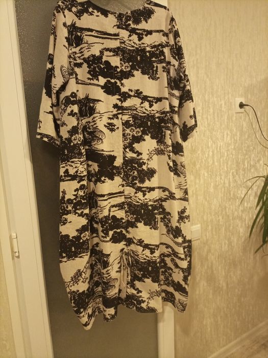 Платье из плотного льна.