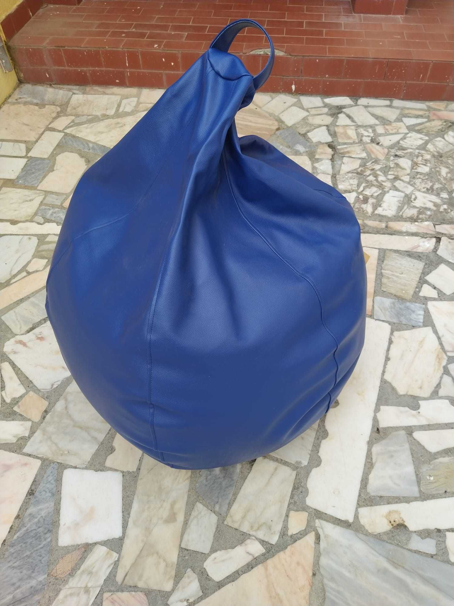 sofa pofe de sala ou quarto