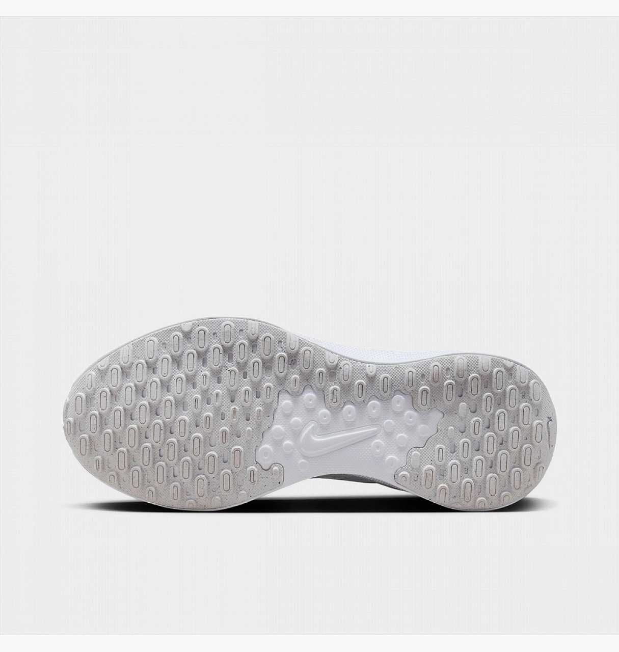 Оригінал! Кросівки Nike W REVOLUTION 7 FB2208-100 EUR 40