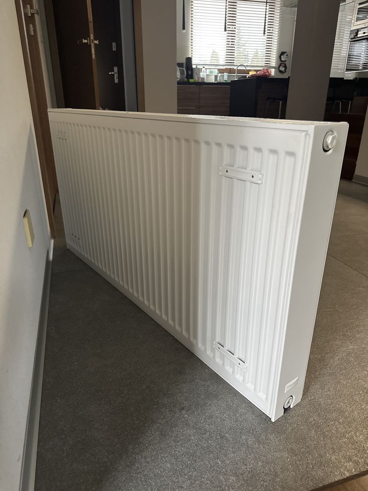 Grzejnik Purmo gładki panel elegancki, nowy