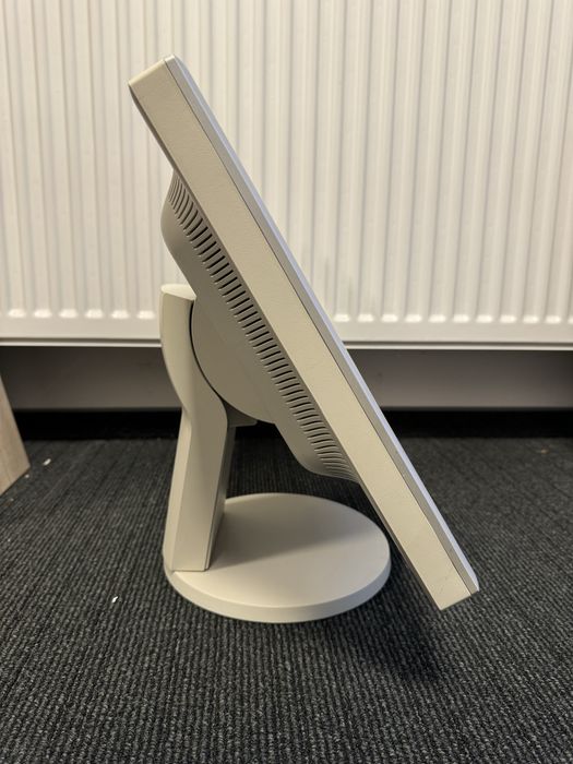 Monitor NEC 19 cali MultiSync LCD1970NX