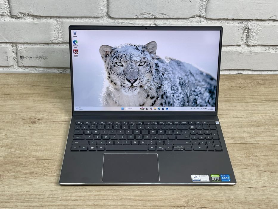 Сучасний ігровий ноутбук Dell Vostro 15 7510 i5-11400H RTX 3050 16/512