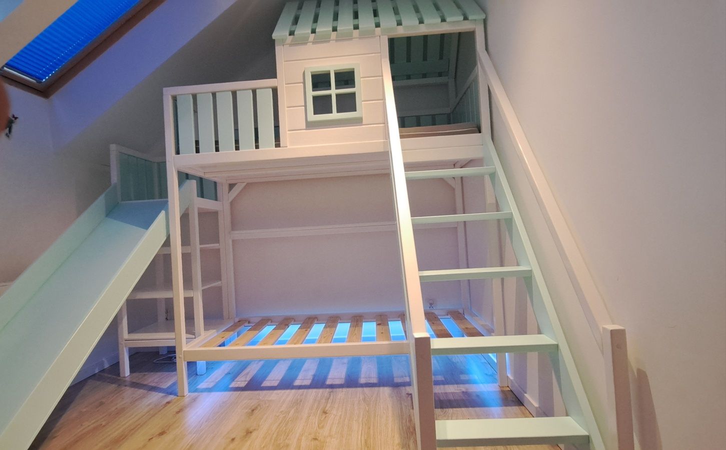 Łóżko piętrowe domek drewniany łóżeczko ze zjeżdżalnią  80x180