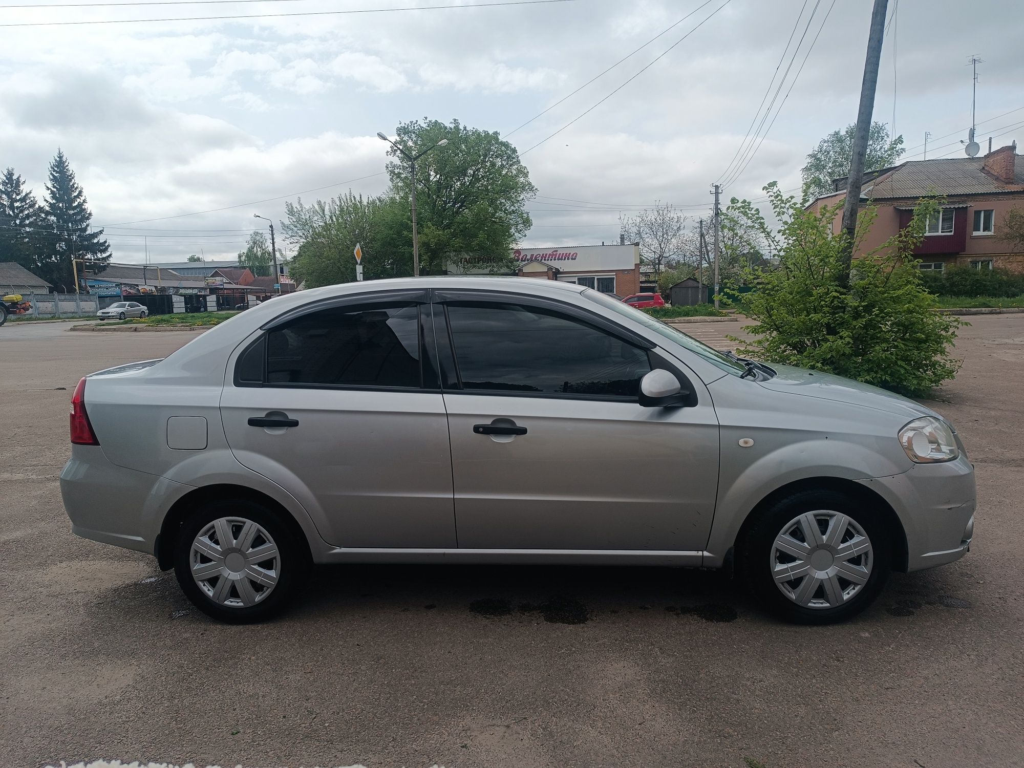 CHEVROLET AVEO Avtomat 1,5l Gaz A/C ( ridna farba nefarbovana 2006 )