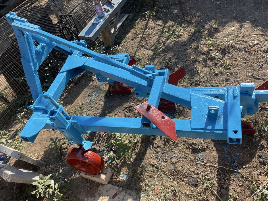 Продам плуг плн 3