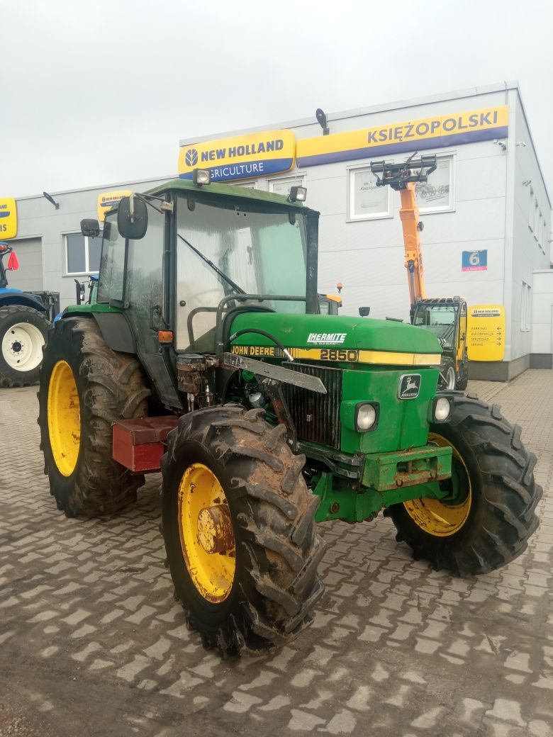 John Deere 2850 z adaptacją