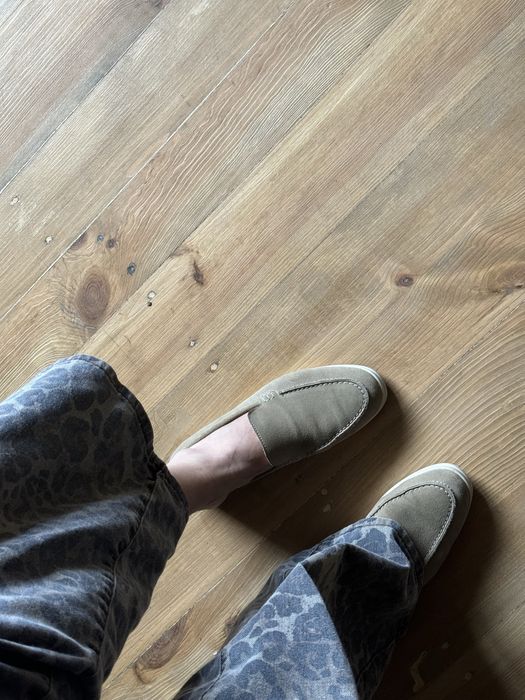 Шкіряні бежеві лофери, 39 р