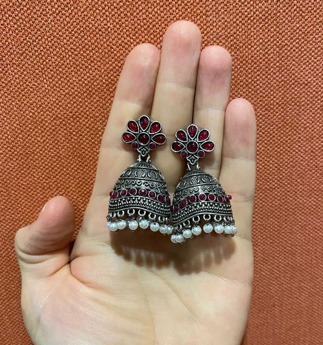 Индийские серьги-джумка (Jhumka)