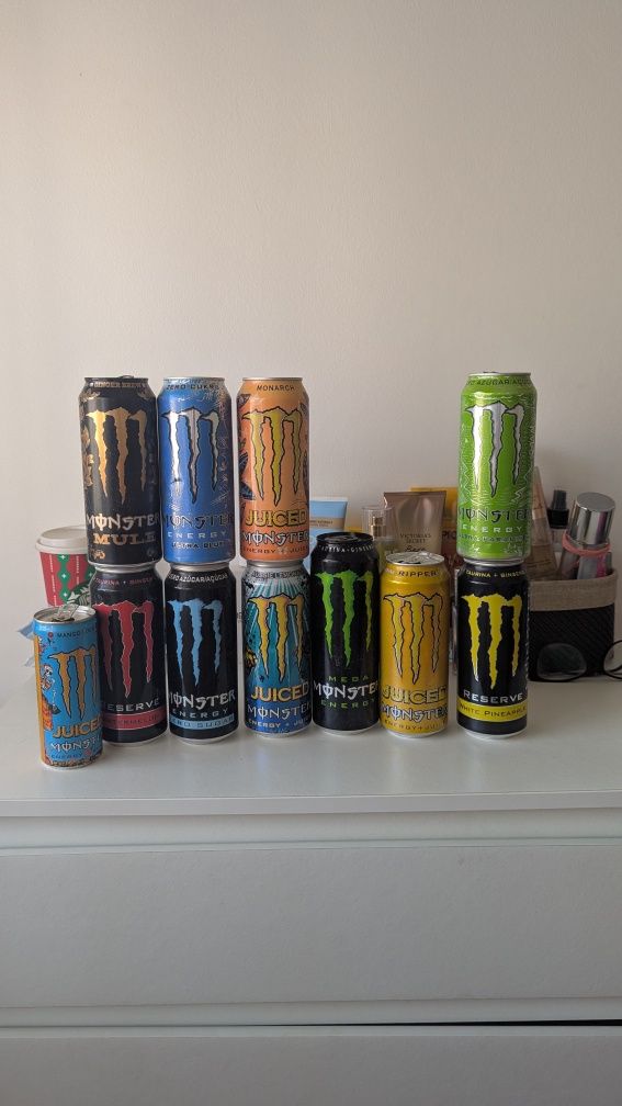 Vendo coleção de latas de monster