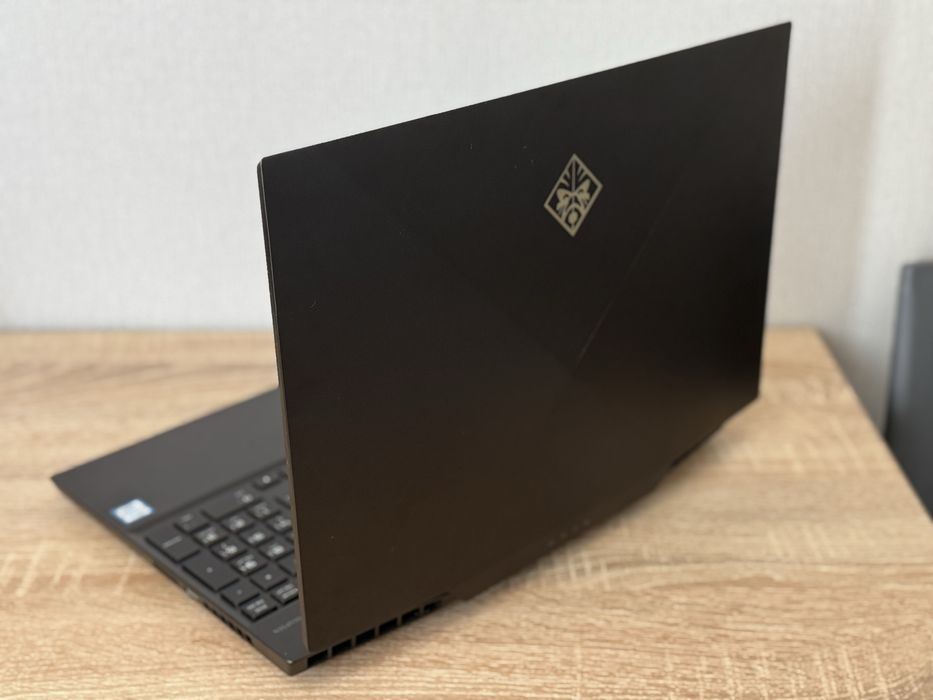 Ноутбук HP OMEN (i7 9750H, 16Gb/512Gb RTX2060 6Gb, Win 11H)