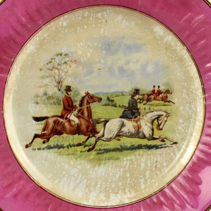Raro Prato Faiança de Sacavém, (1894 a 1909), cavaleiros e cavalos