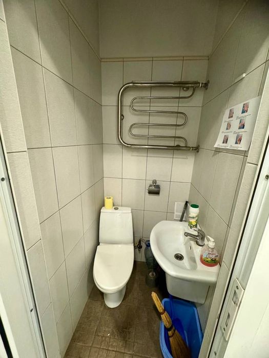 Сдам магазин на красной линии пр.Поля отдельный вход