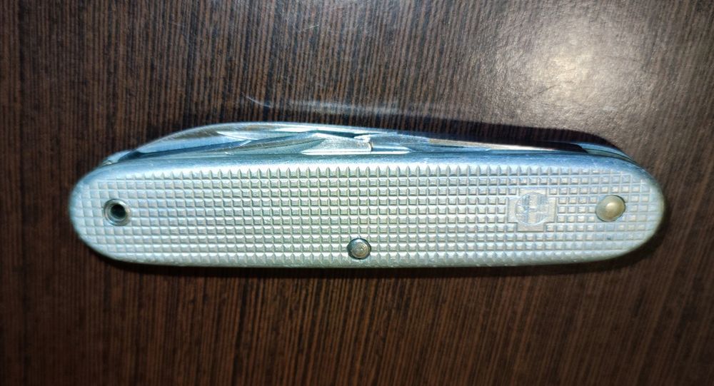 Elsener Schwyz Victoria 1973 rok Scyzoryk Wojskowy