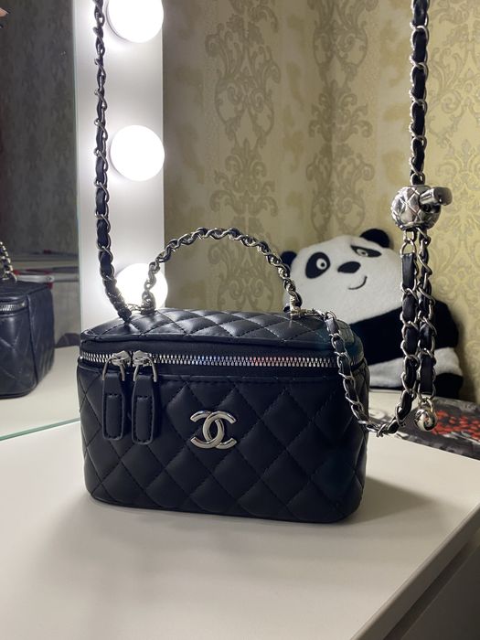 Сумочка chanel черная бочонок