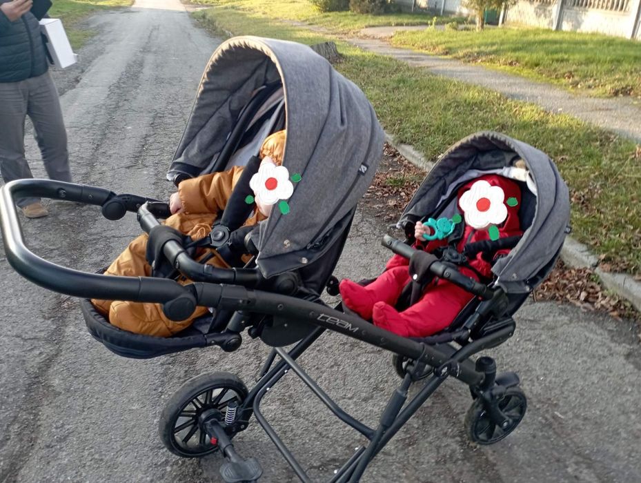 Коляска для двійні