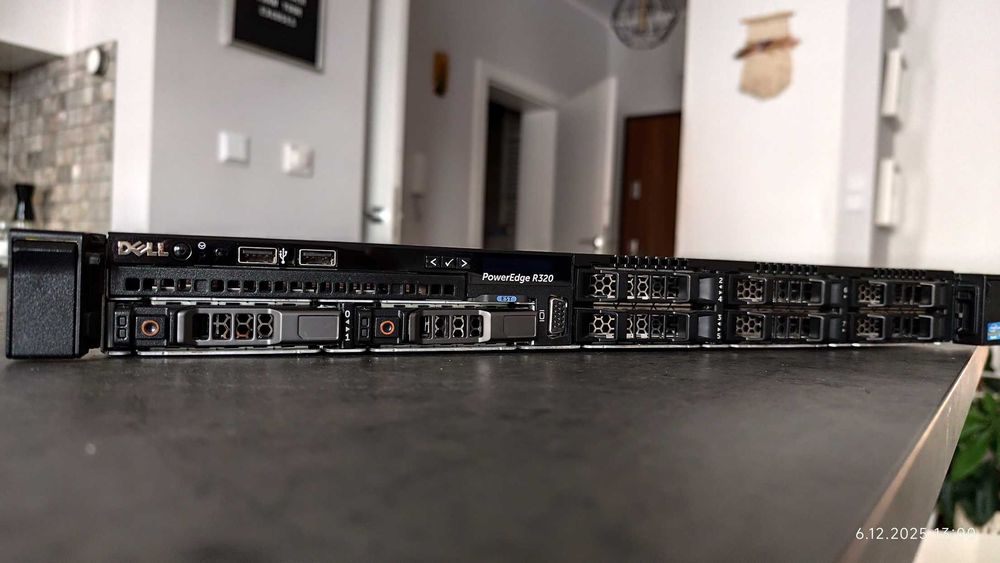 Serwer DELL PowerEdge R320 Intel Xeon E5-2407, 32GB RAM
