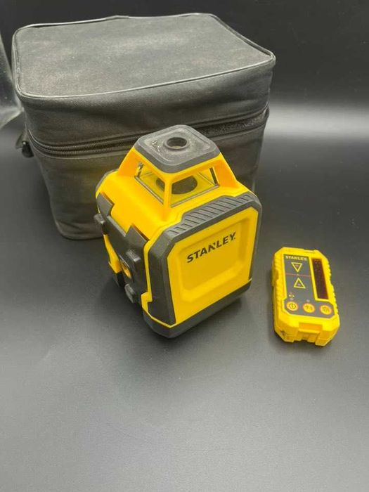 Laser rotacyjny Stanley samopoziomujący czerwony STHT77616 + statyw