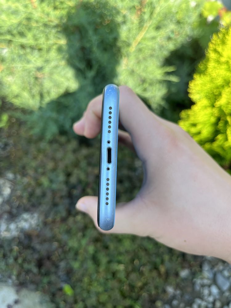 iPhone XR 64 ГБ • Хороший стан