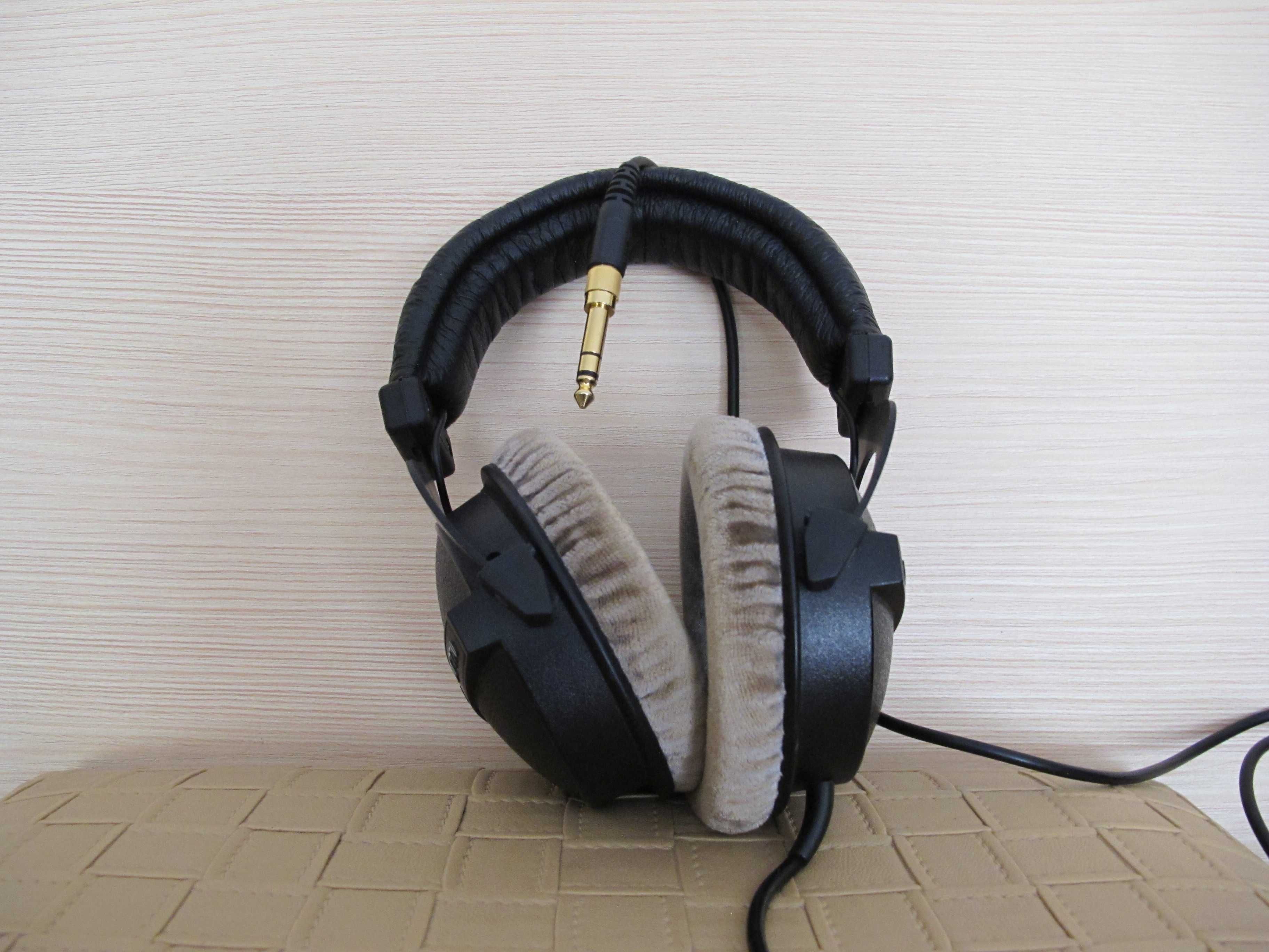 Навушники  Beyerdynamic DT770 (80 Ом) та Sennheiser HD595