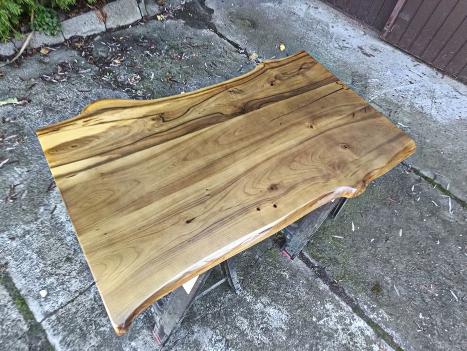 Blat orzech 124x70-77. Live edge 14 na stół biurko ławę
