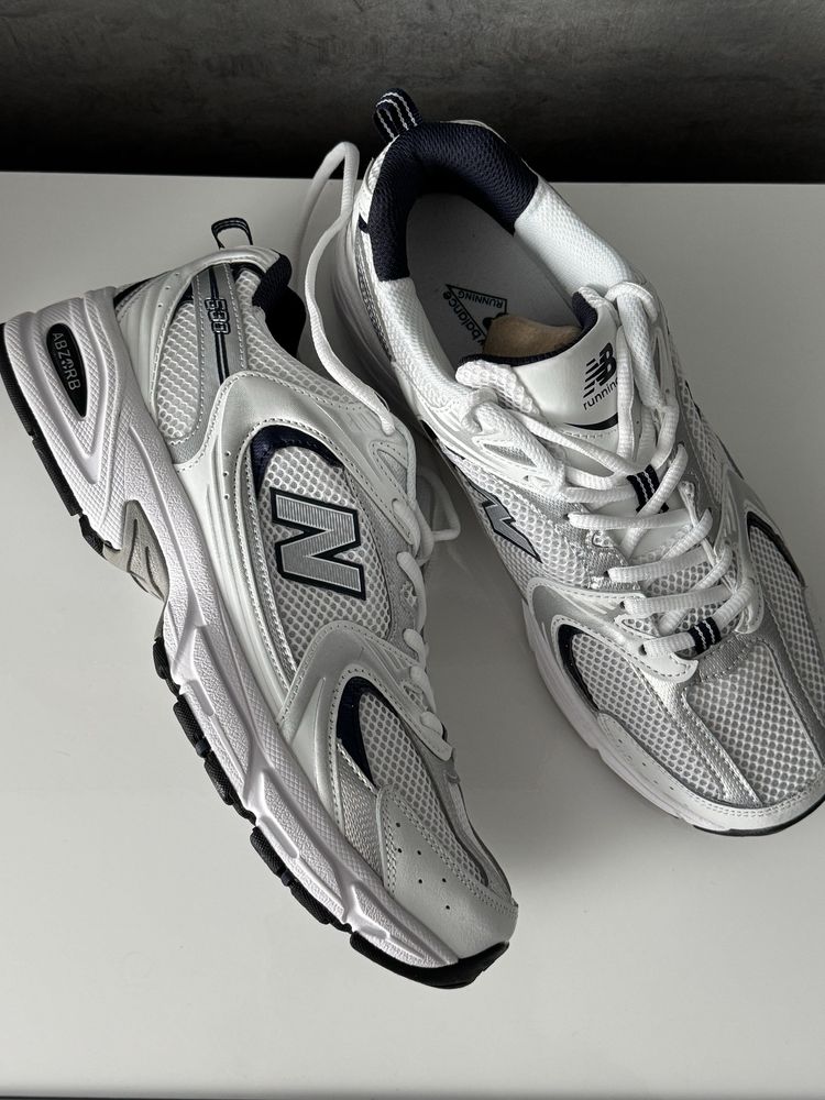 Новые удобные кроссовки New Balance